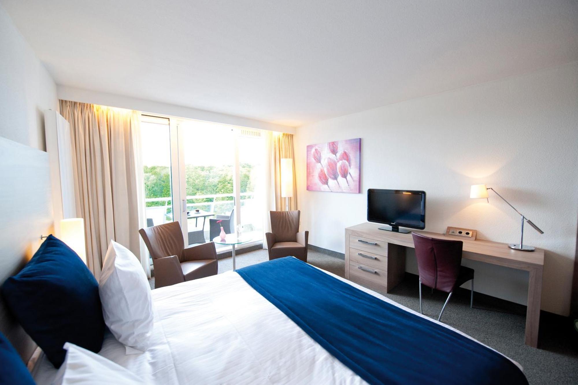 Deluxe Double or Twin Room Spa Access